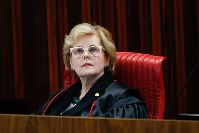 Covaxin: Rosa Weber nega arquivar inquérito sobre atuação de Bolsonaro