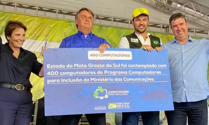 Bolsonaro entrega títulos de propriedade rural em MS; Tereza Cristina deixa o Ministério