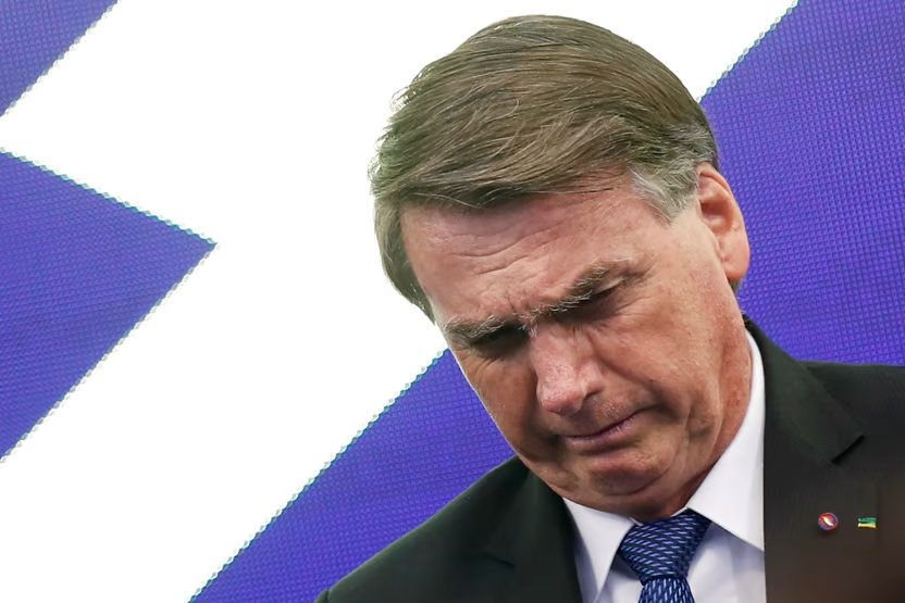 Diretor da CIA pediu a Bolsonaro para não questionar mais eleições, diz Reuters