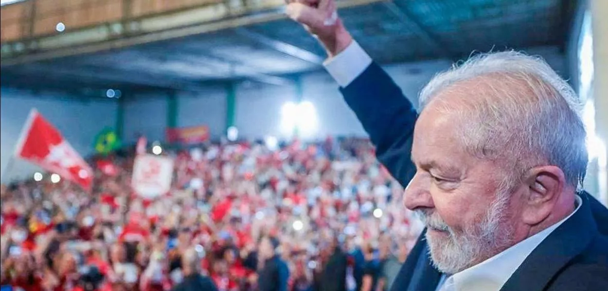 Pesquisa BTG/FSB aponta vitória de Lula no 1º turno com 46% das intenções de voto Pesquisa BTG/FSB aponta vitória de Lula no 1º turno com 46% das intenções de voto