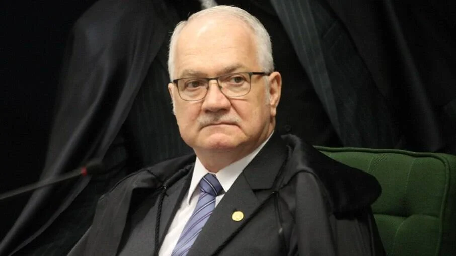 Atacar Justiça Eleitoral equivale a ‘atacar a democracia’, diz Fachin