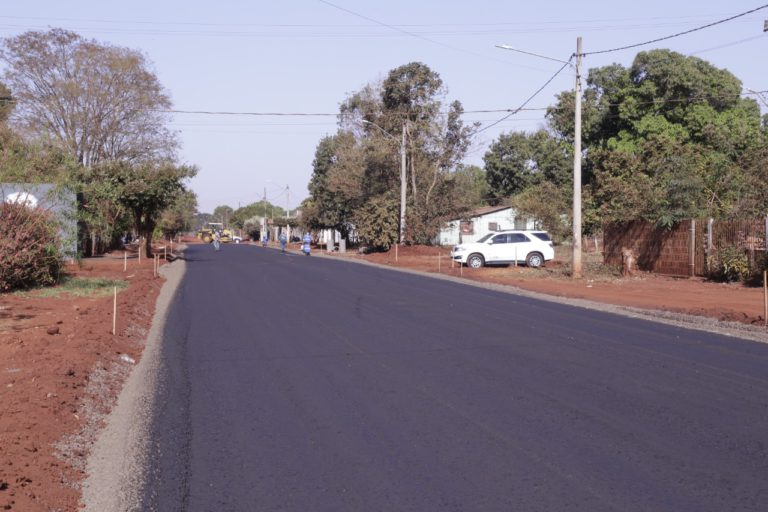 PREFEITURA DE RIO BRILHANTE INVESTE R$ 3,4 MILHÕES EM ASFALTO NO DISTRITO DE PRUDÊNCIO THOMAZ