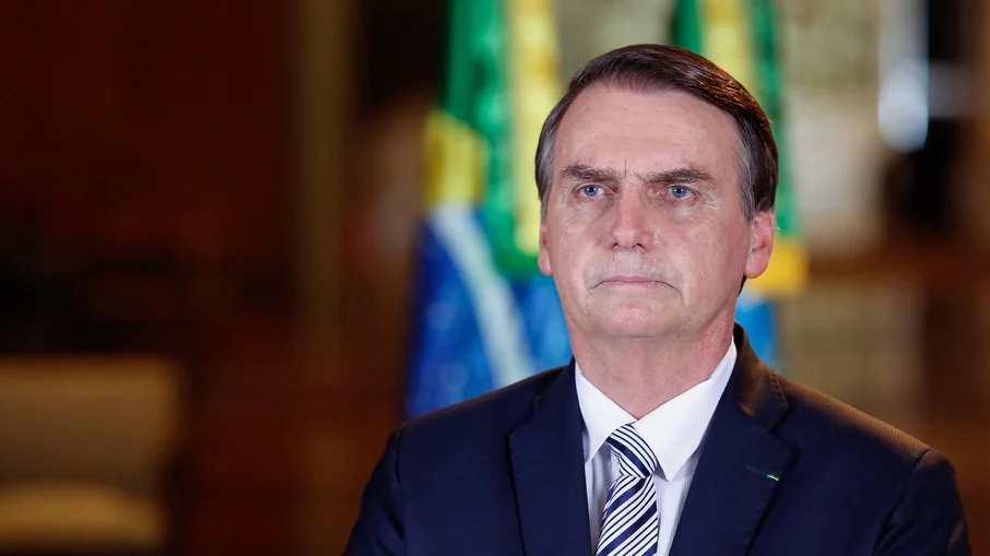 PL ameaça com corte de verbas candidatos que ‘esconderem’ Bolsonaro