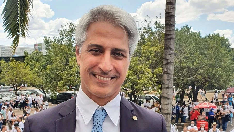Campanha eleitoral: PSB decide deixar Molon sem recursos