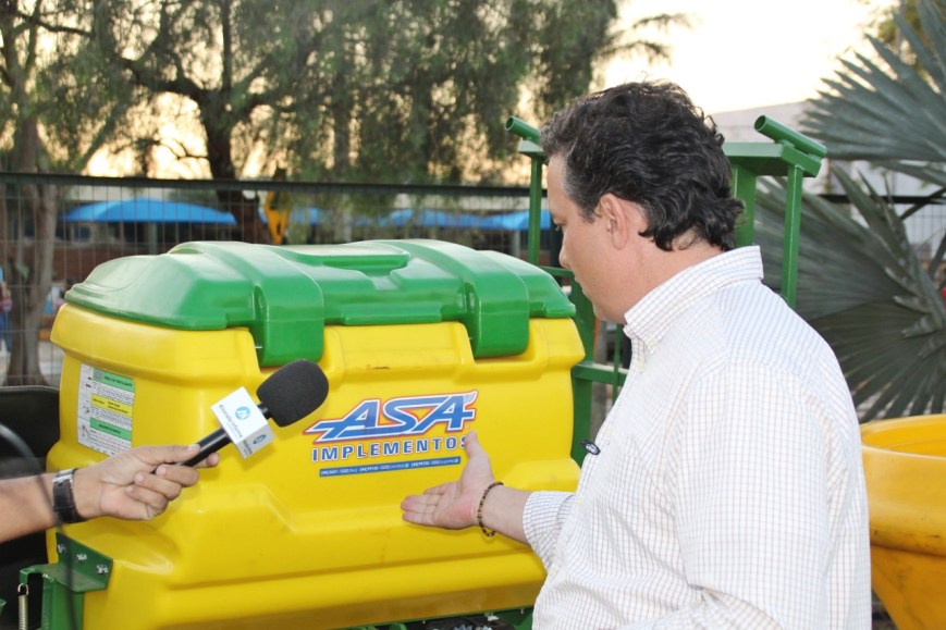 Prefeitura de Nova Alvorada do Sul investe na agricultura familiar e entrega 10 implementos agrícolas