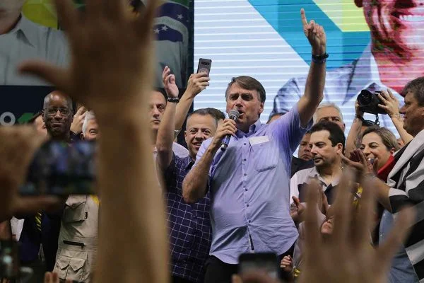 Acusado de matar sem-terra doa R$ 100 mil para partido de Bolsonaro