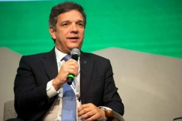 Presidente da Petrobras está com câncer e inicia tratamento