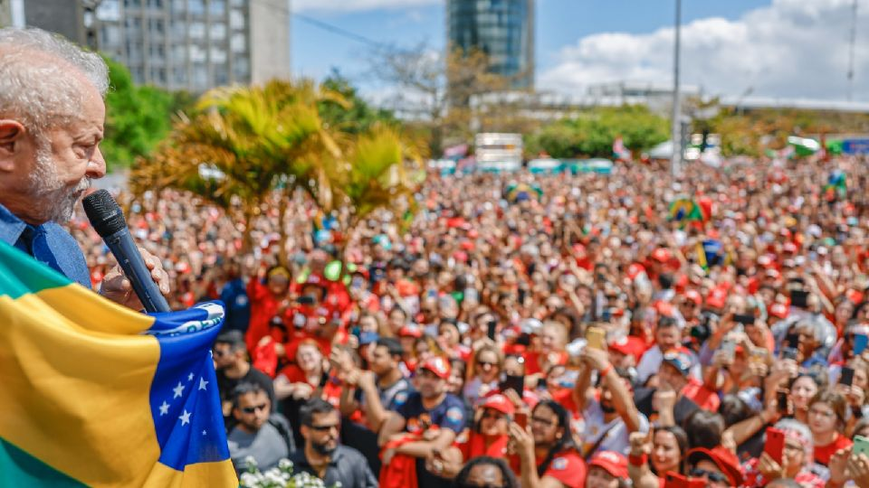 Ipespe: Lula cresce 3 pontos e vai a 49,4% dos votos válidos