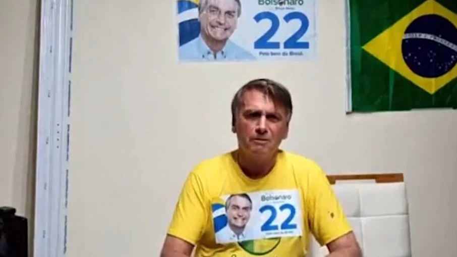 Bolsonaro chama Moraes de vil e ataca: ‘Tá pensando o que da vida?’