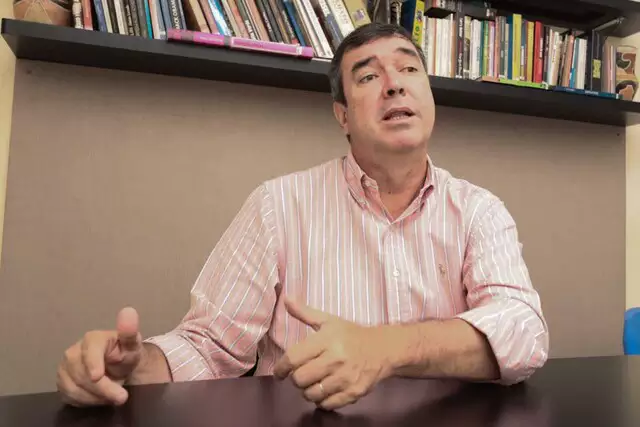 Riedel diz que Mais Social de R$ 450 é prioridade e que dá para cortar tributo