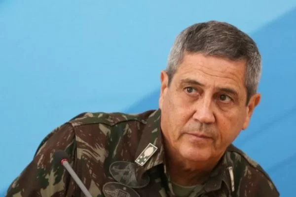 Braga Netto tem fustigado militares contra urnas e bloqueio de bolsonaristas