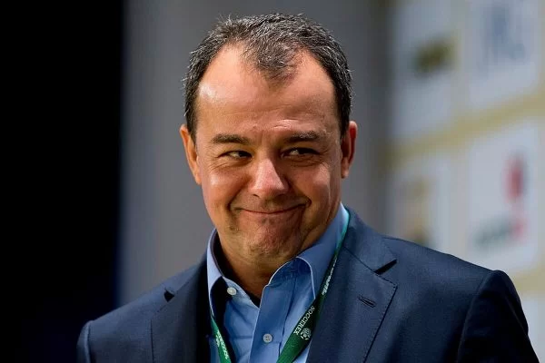 Sergio Cabral desmaia na cadeia ao saber de pedido de prisão do filho
