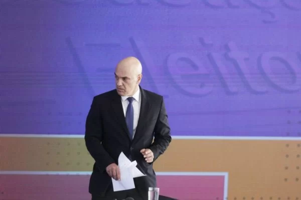 Moraes exclui PP e Republicanos de ação sobre urnas, e PL pagará R$ 22,9 mi sozinho