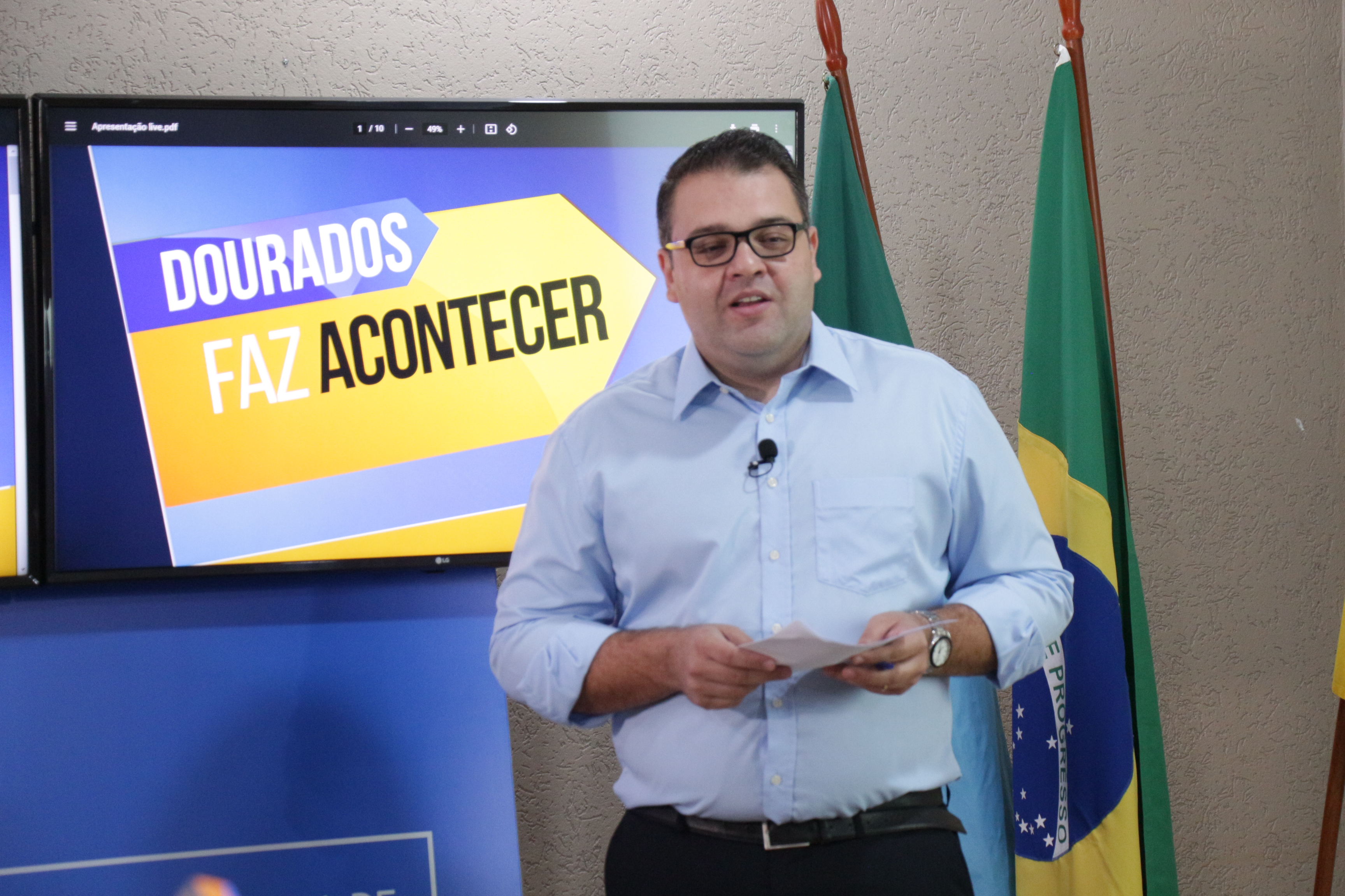 Alan Guedes anuncia pagamento de três folhas salariais em 30 dias