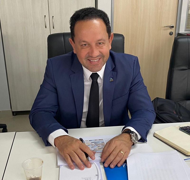 Walter Carneiro Júnior apresenta case de sucesso da PPP do saneamento em encontro da Aesb