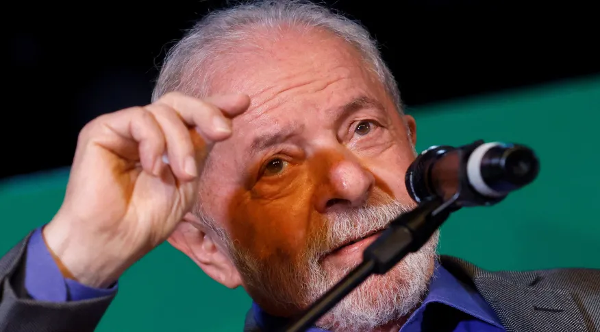 Lula pede a novos comandantes radiografia das Forças Armadas e promete apoio a projetos Lula pede a novos comandantes radiografia das Forças Armadas e promete apoio a projetos