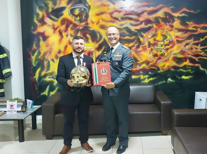 Vereador Paulo César Alves (PC) é condecorado com Medalha Dom Pedro II