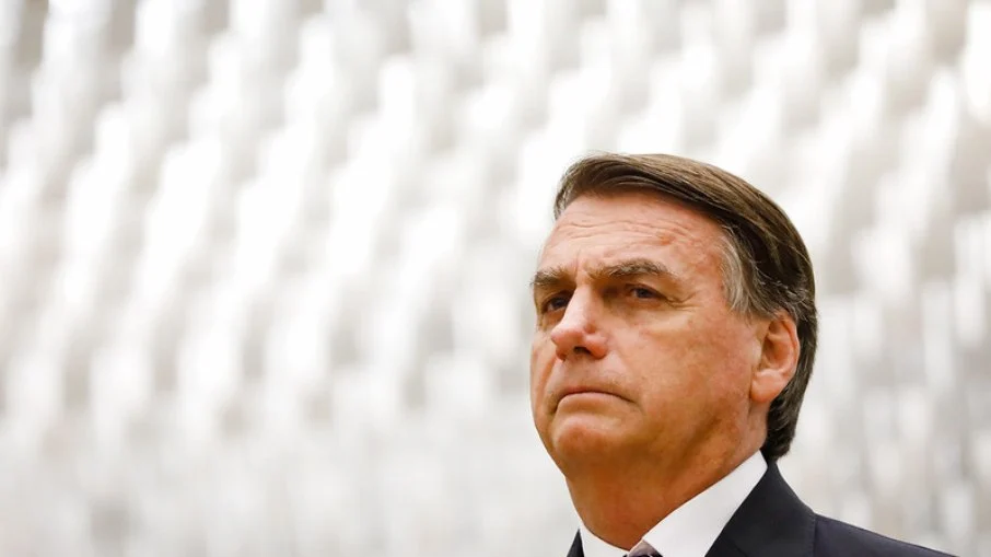 ‘Bolsonaro Store’: ex-presidente lança loja para vender calendários