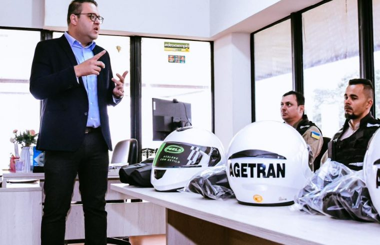DOURADOS: Nomeação de Diretora “fantasma” sugere improbidade e prevaricação do prefeito Alan Guedes
