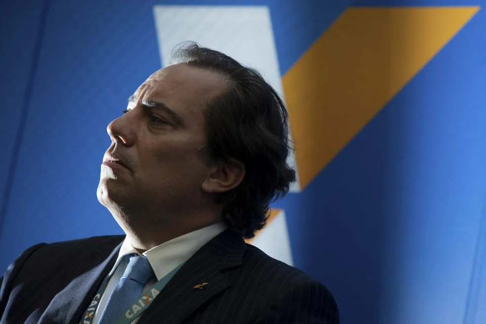 Assédio sexual: via seguro, Caixa banca defesa de Pedro Guimarães