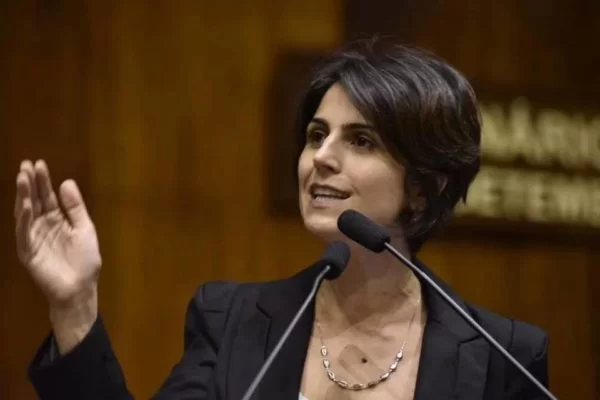 Carla Zambelli é condenada a indenizar Manuela d’Ávila por publicação