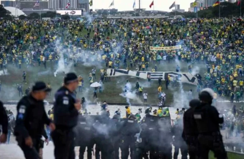 PMs do DF que deram ordem para tropa recuar em ato golpista são presos pela PF