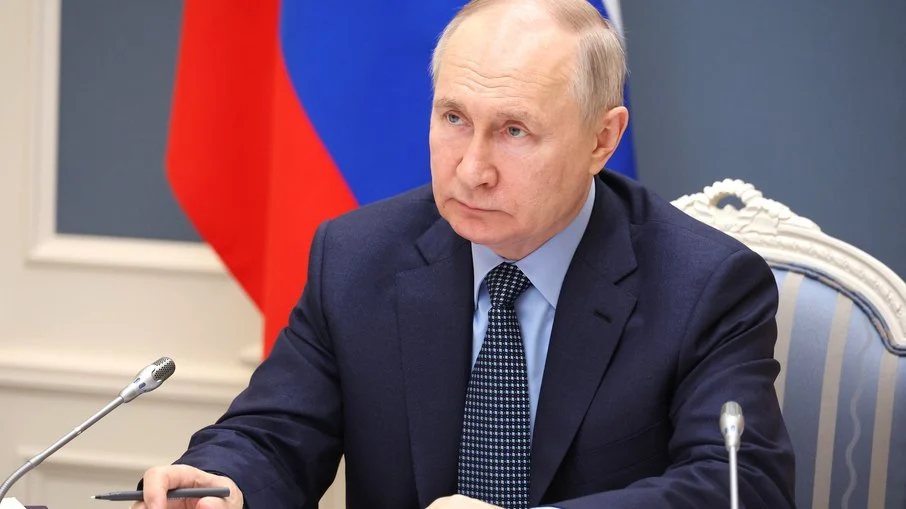 Putin promete punir traidores do grupo Wagner: “Punhalada nas costas”