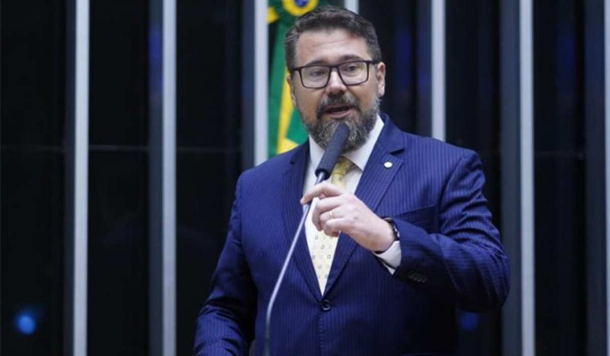 Marcos Pollon apresenta projeto que anistia infrações às medidas sanitárias na pandemia