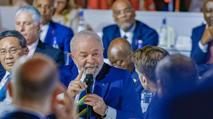 Lula comemora reforma tributária e parabeniza Câmara dos Deputados