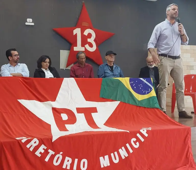 Confirmado como pré-candidato do PT, Tiago Botelho culpa Alan por ‘Dourados estar no buraco’ Confirmado como pré-candidato do PT, Tiago Botelho culpa Alan por ‘Dourados estar no buraco’