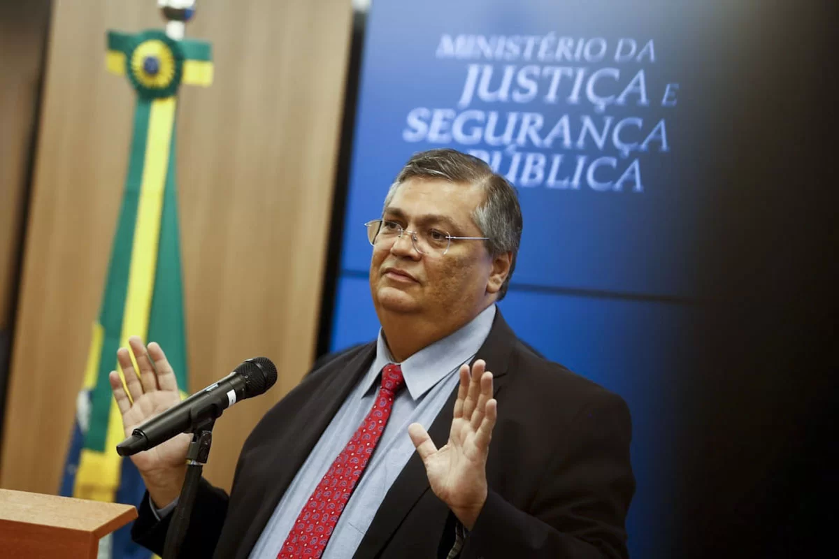 CGU aponta risco de sobrepreço em licitação de R$ 328 milhões do MJ CGU aponta risco de sobrepreço em licitação de R$ 328 milhões do MJ