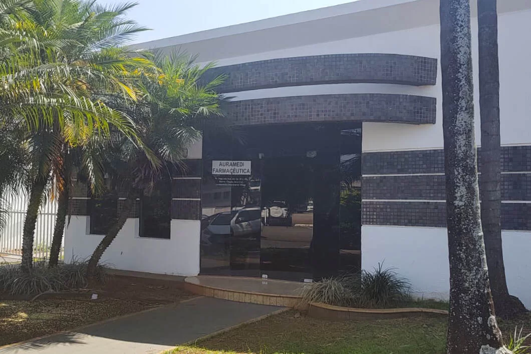 Empresa com apenas 1 funcionário leva contrato de R$ 285,8 mi na Saúde Empresa com apenas 1 funcionário leva contrato de R$ 285,8 mi na Saúde