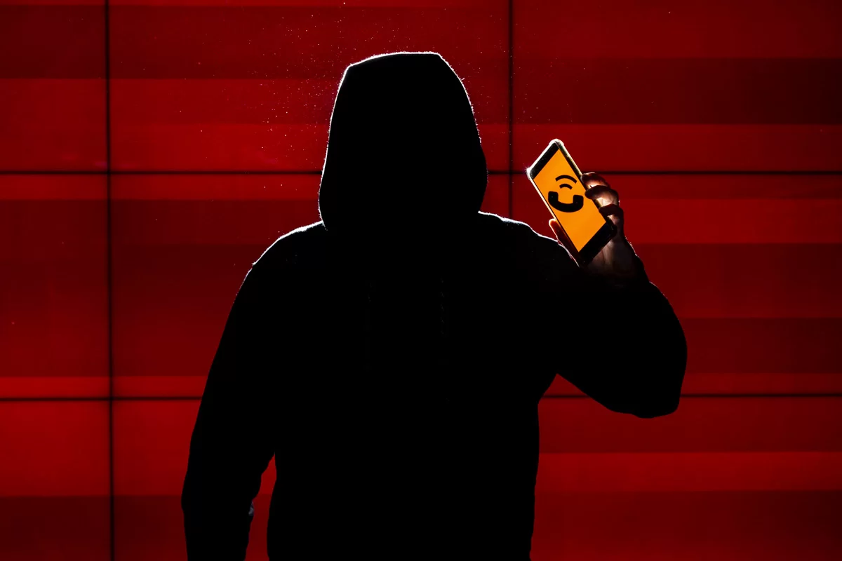 PF faz operação contra agentes da Abin que espionavam celulares