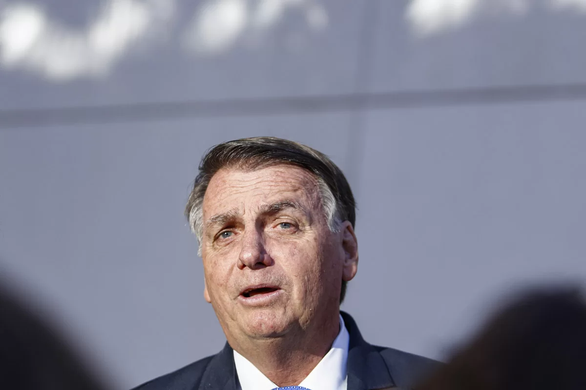 TSE começa a julgar mais 3 ações contra Bolsonaro; veja como será