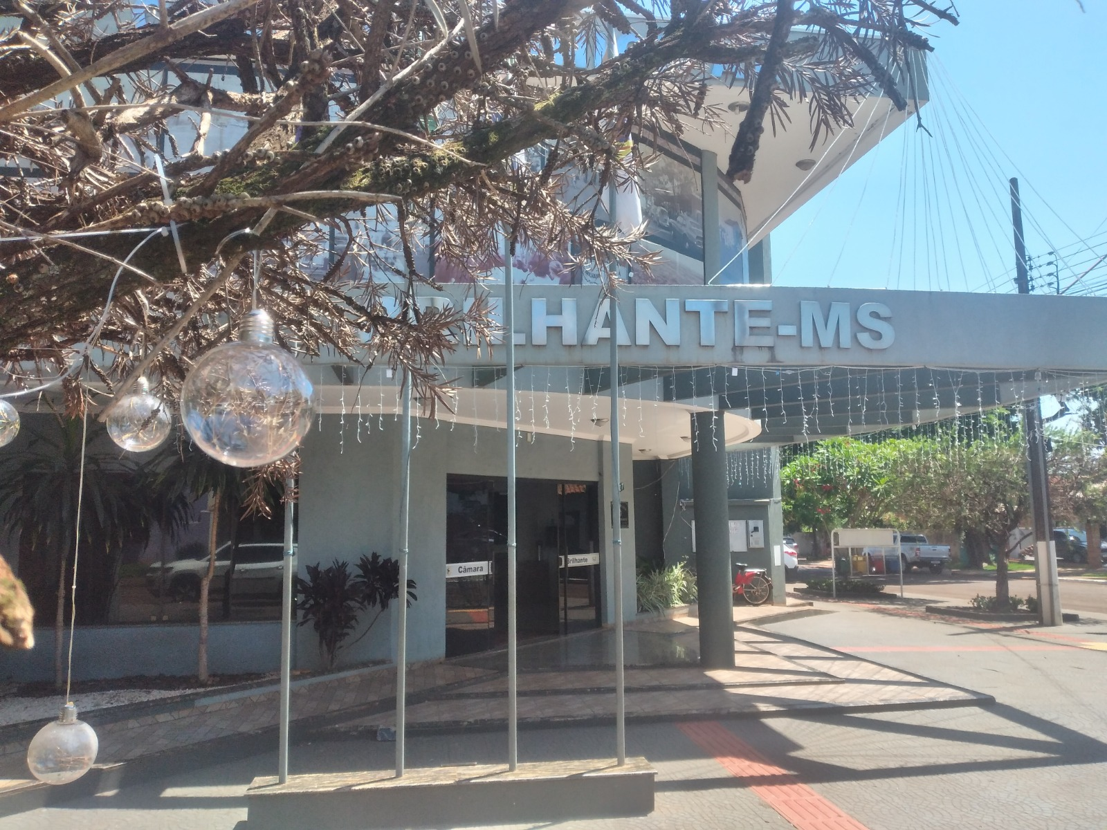Câmara de Rio Brilhante paga 13º salário nesta quarta-feira