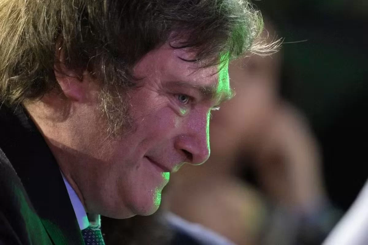 Argentinos vão às ruas no primeiro desafio ao governo de Javier Milei