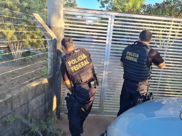 PF: parlamentar é apontado como líder de milícia que faturou R$ 700 mi PF: parlamentar é apontado como líder de milícia que faturou R$ 700 mi