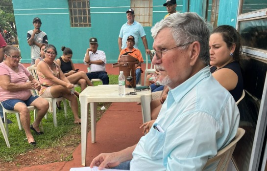 Zeca reivindica pavimentação de estrada que dá acesso ao assentamento Silvio Rodrigues, em Rio Brilhante Zeca reivindica pavimentação de estrada que dá acesso ao assentamento Silvio Rodrigues, em Rio Brilhante