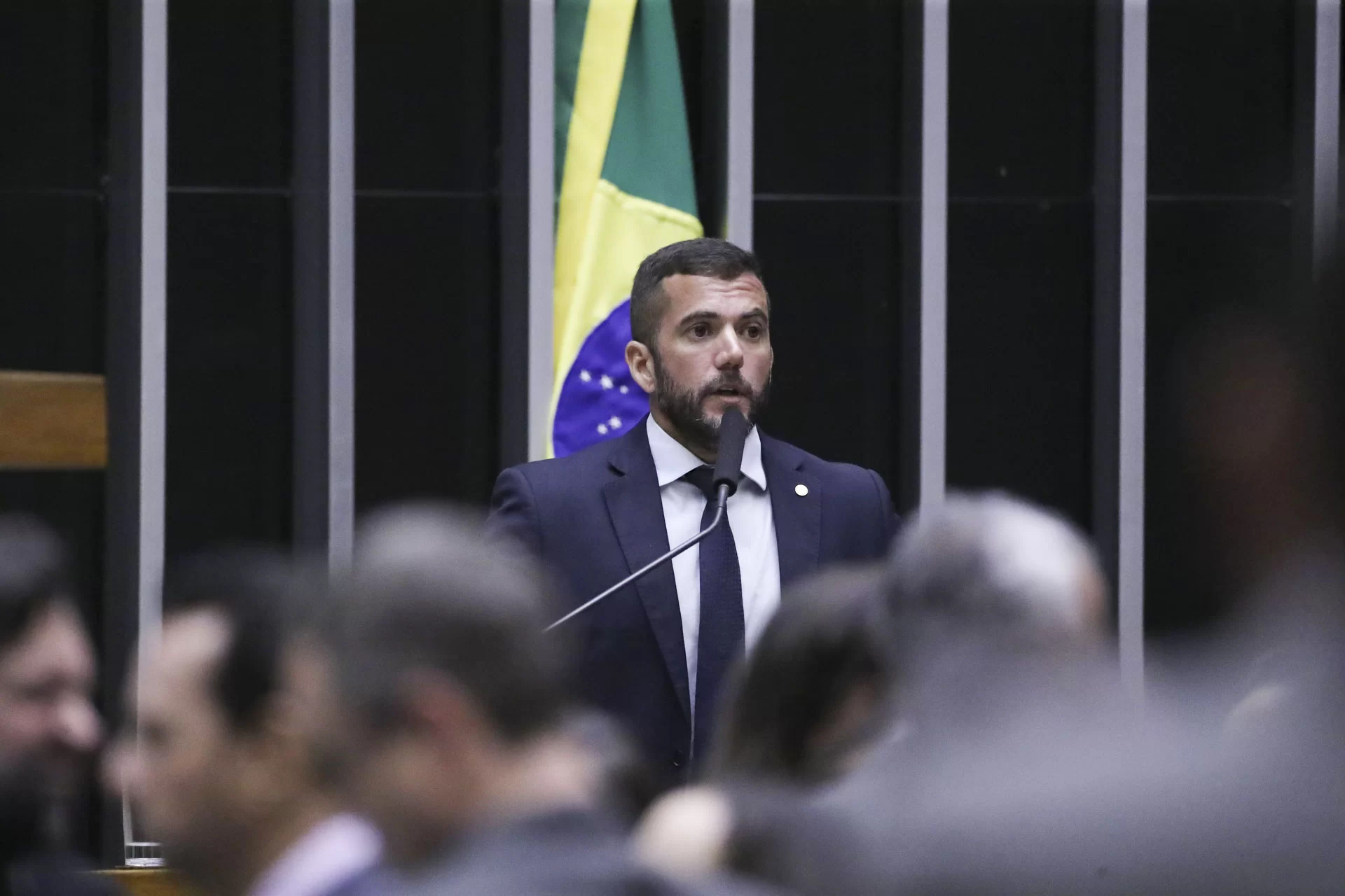 Oposição volta ao DF para traçar estratégia após Jordy se tornar alvo