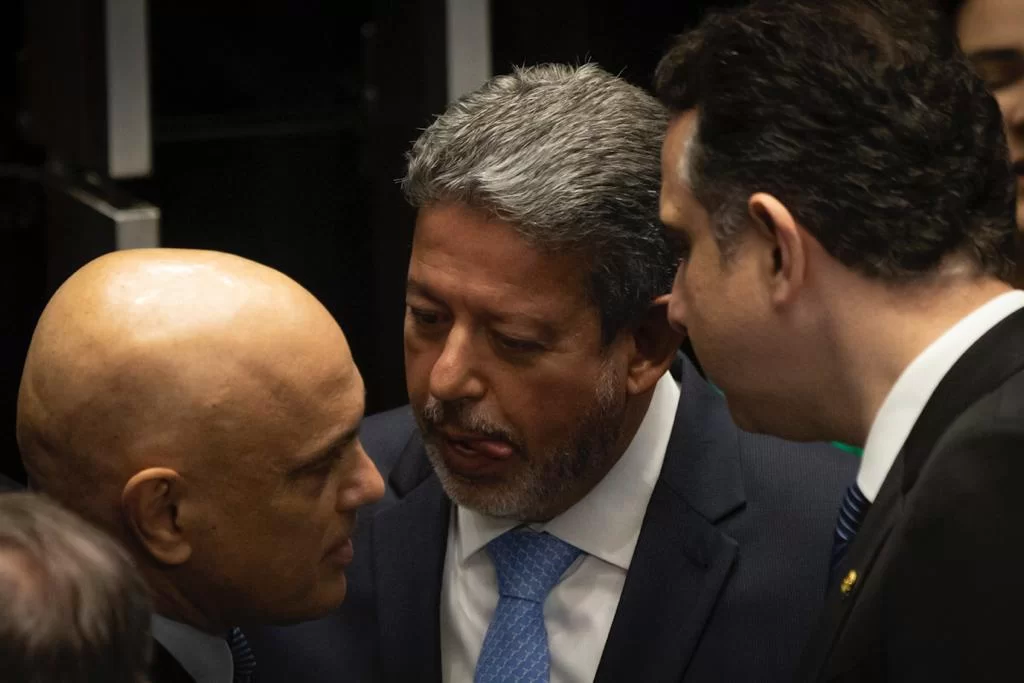 Reação de Pacheco e silêncio de Lira frustram oposição após operações Reação de Pacheco e silêncio de Lira frustram oposição após operações