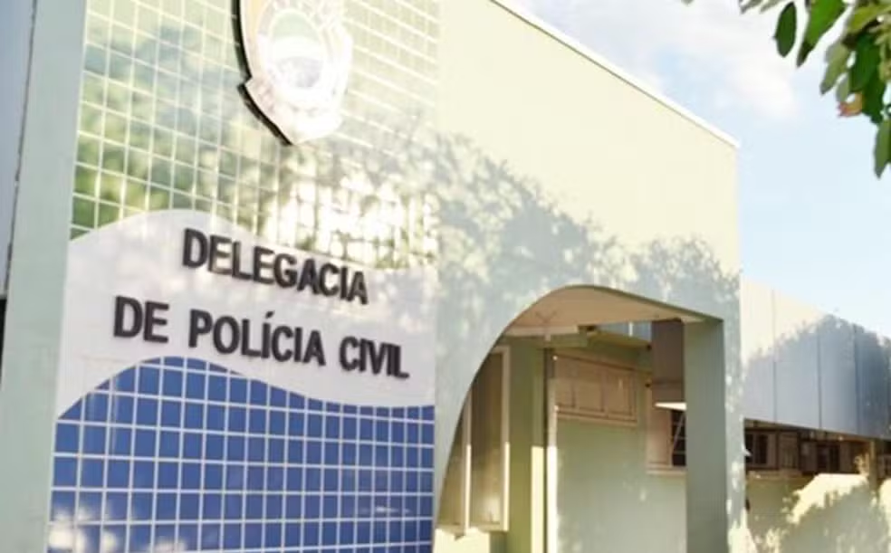 Advogado é preso em flagrante após ajudar quadrilha a sequestrar cliente e cobrar R$ 250 mil de resgate Advogado é preso em flagrante após ajudar quadrilha a sequestrar cliente e cobrar R$ 250 mil de resgate