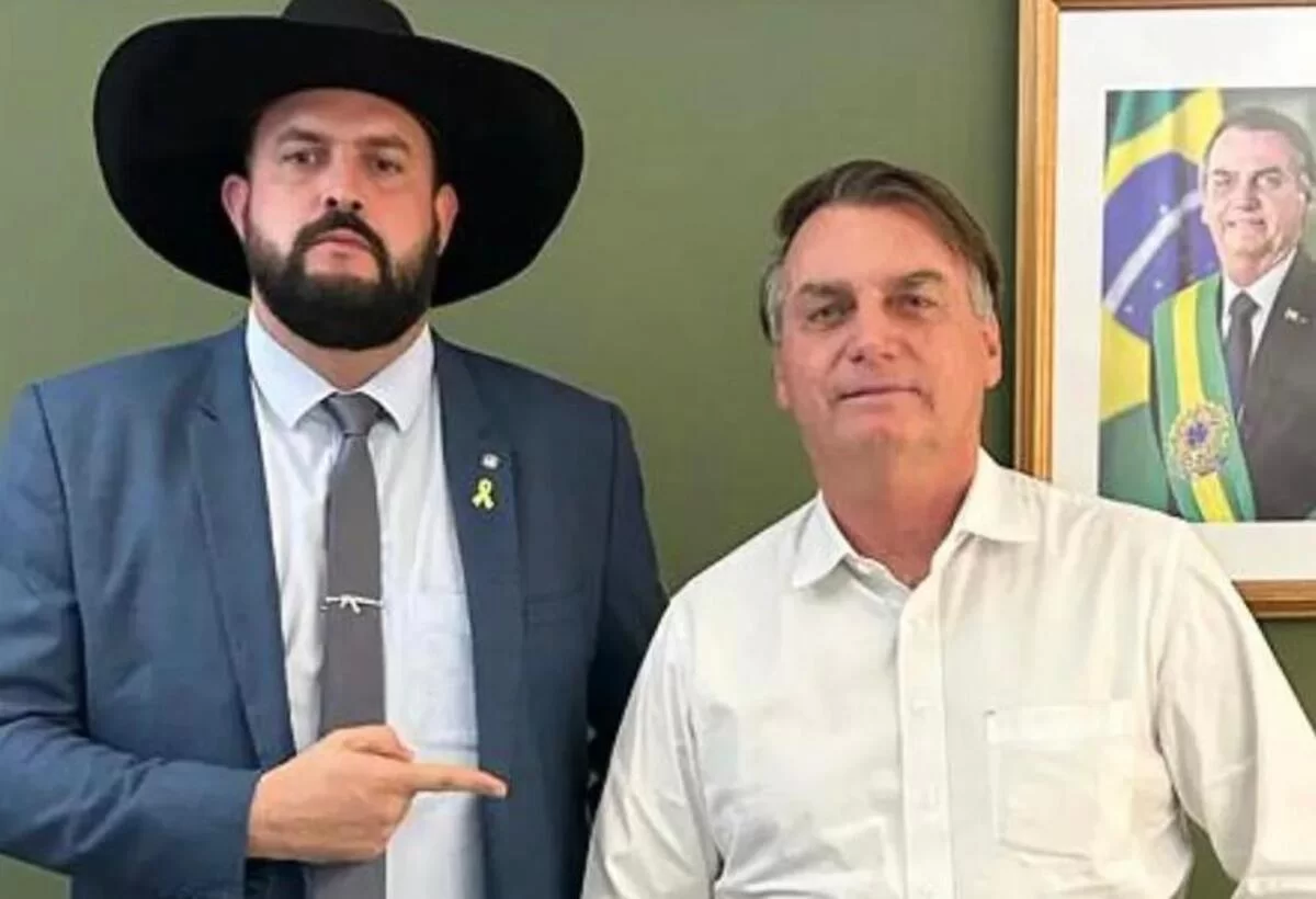 Em áudio, deputado bolsonarista frita Bolsonaro: “Maior mau exemplo” Em áudio, deputado bolsonarista frita Bolsonaro: “Maior mau exemplo”