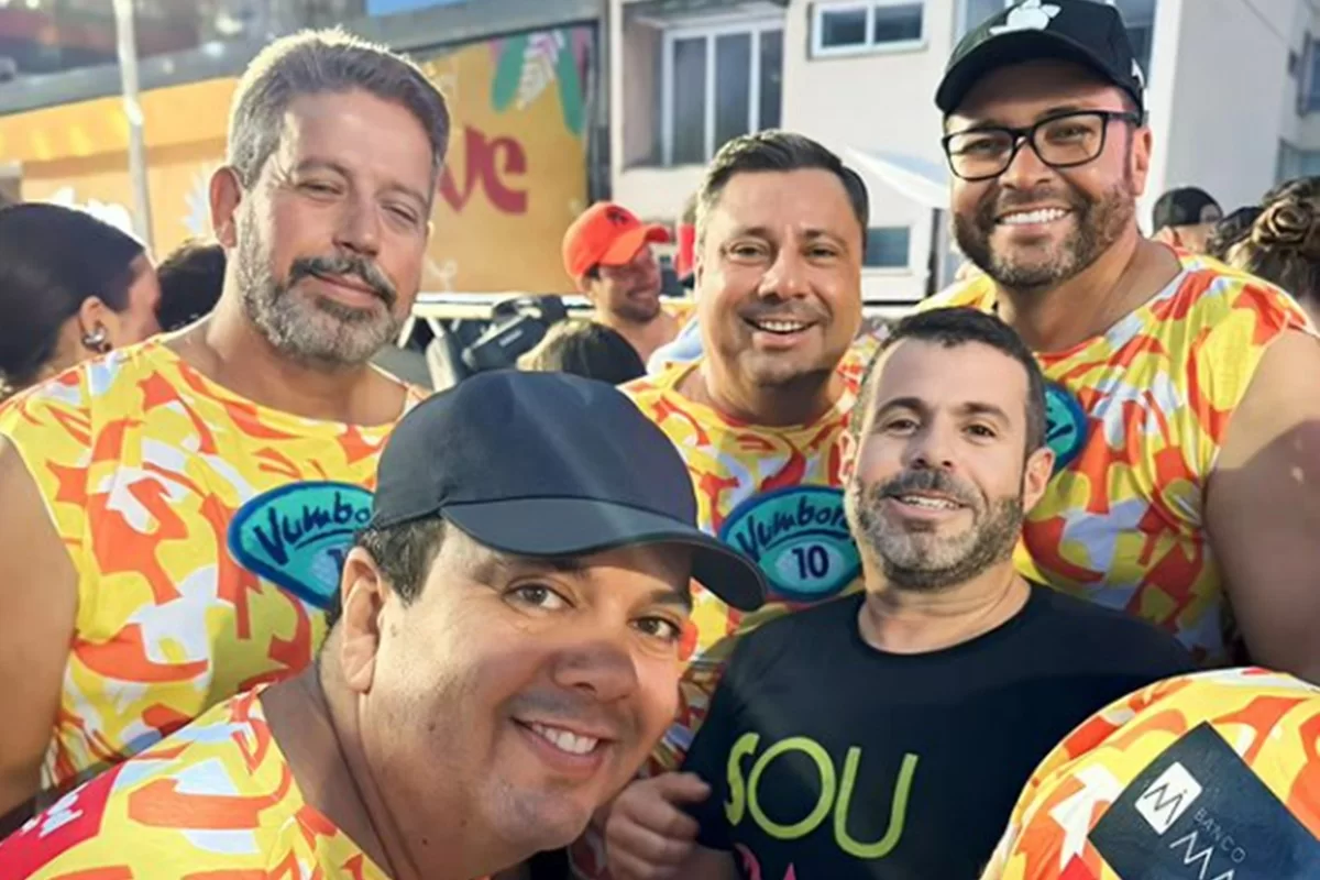 Lira usou avião da FAB para pular Carnaval em Salvador e no Rio Lira usou avião da FAB para pular Carnaval em Salvador e no Rio