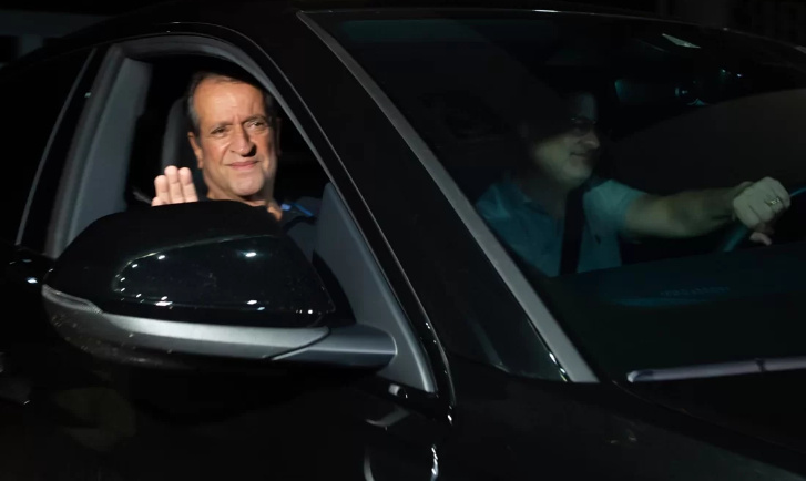 Valdemar fura voto de silêncio, fala à PF e preocupa bolsonaristas