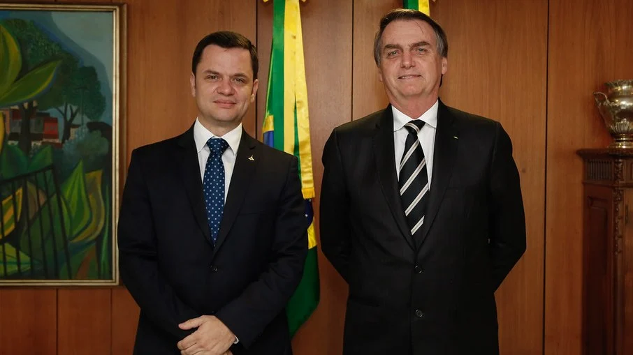Fim da linha! Ex-comandante liga diretamente Bolsonaro ao plano golpista Fim da linha! Ex-comandante liga diretamente Bolsonaro ao plano golpista