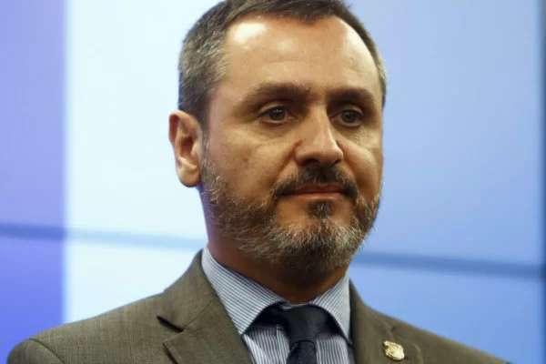 Diretor da PF reage a áudios de Cid e aciona STF: “Graves acusações”