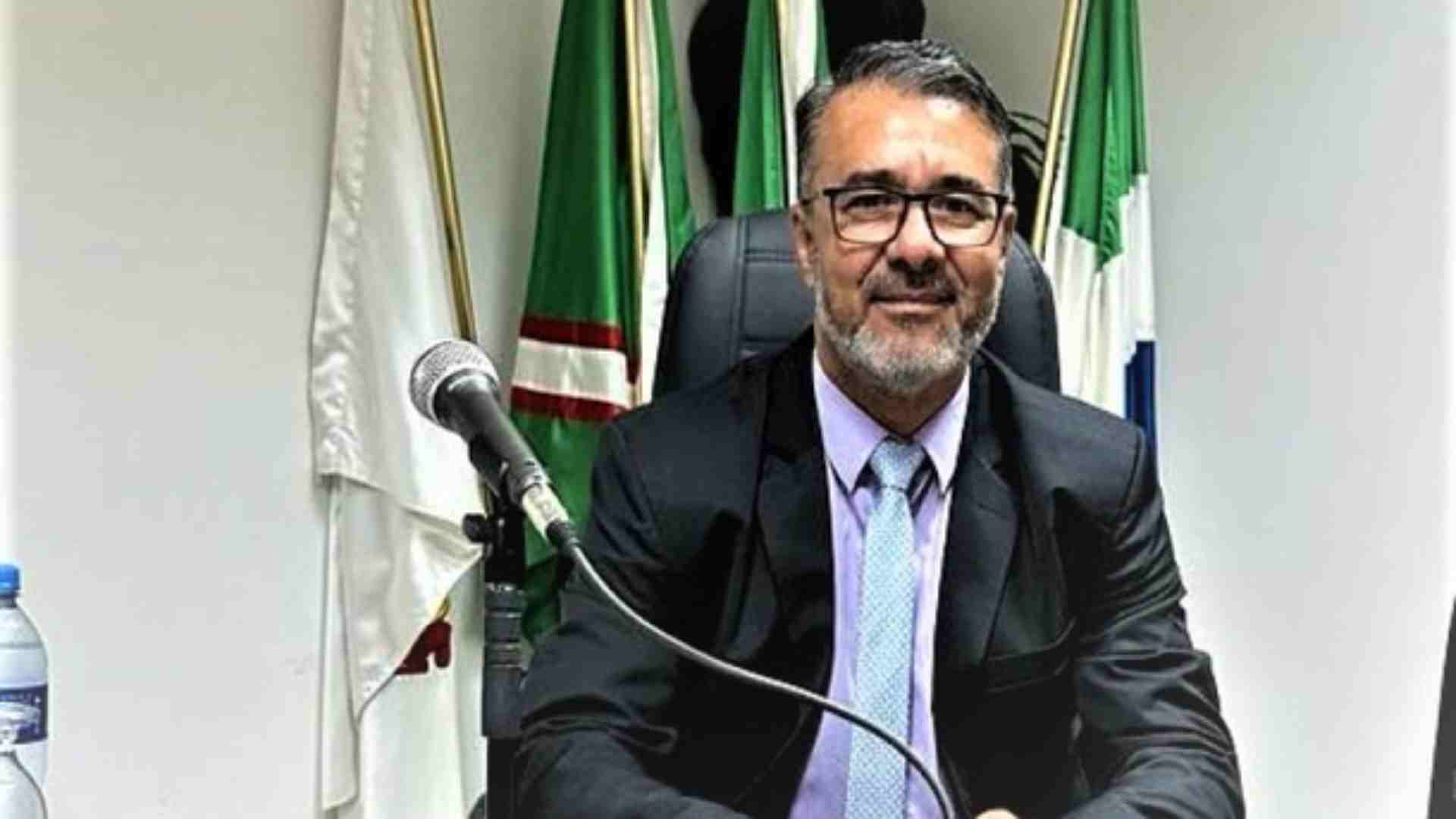 Vereador alvo de operação do Gaeco em Caarapó renuncia ao mandato após pedido de cassação Vereador alvo de operação do Gaeco em Caarapó renuncia ao mandato após pedido de cassação