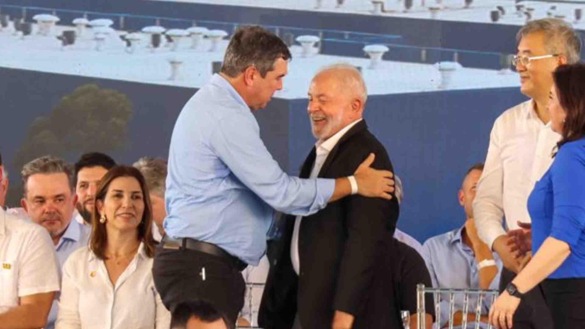 Lula propõe a Riedel compra de terra em Dourados com Governo Federal para ‘salvar os Guarani’ Lula propõe a Riedel compra de terra em Dourados com Governo Federal para ‘salvar os Guarani’