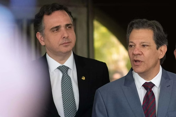 Pacheco promete aprovar regulamentação da tributária “ainda neste ano” Pacheco promete aprovar regulamentação da tributária “ainda neste ano”