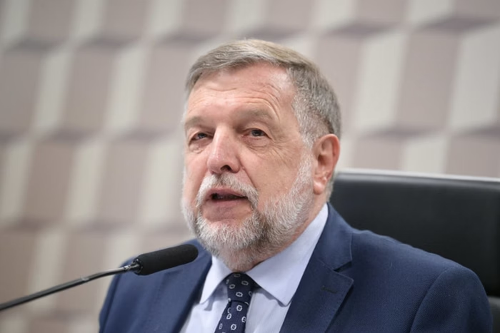 PF pede inquérito contra senador e Fux autoriza apuração “preliminar”